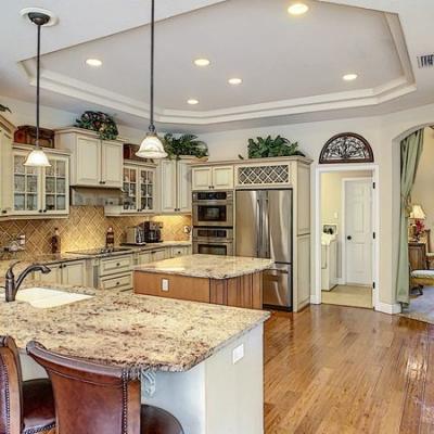 Clearwater house kitchen island