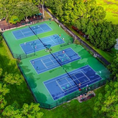 Tennis courts at Highlands At Hunter's Green