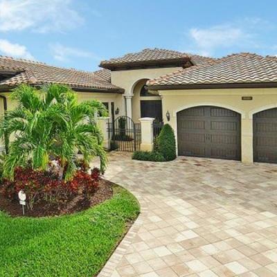 Luxury property with pool, Delray Beach